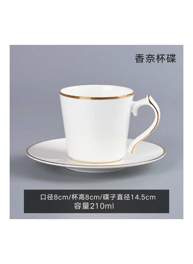 طقم فناجين قهوة مع صحون أبيض